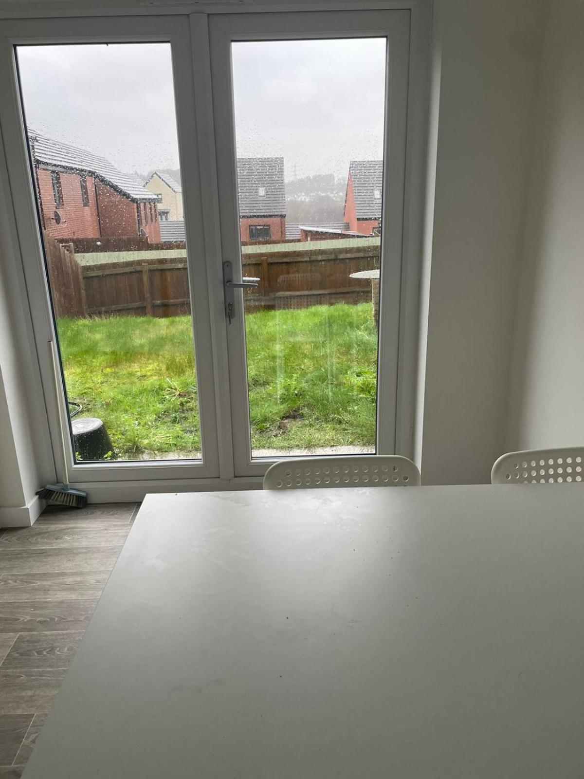 Village House St Mellons - Close To A48 And M4 카디프 외부 사진