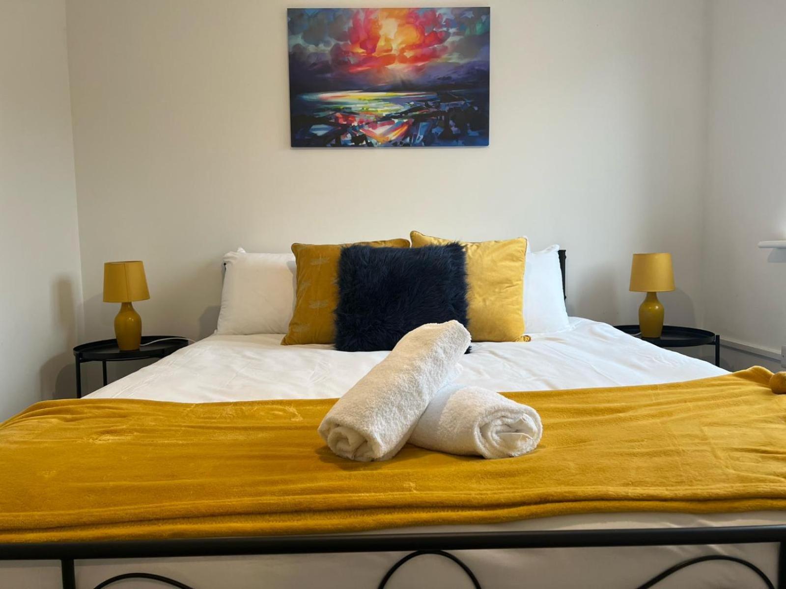 Village House St Mellons - Close To A48 And M4 카디프 외부 사진